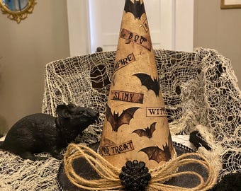Witches Spooky Words Hat