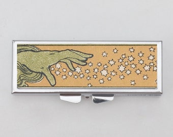 Magic Hand Pill Box - Trinket Box, Pill Case, Pill Holder, Travel, Small Vitamin Case, birthday Gift, Magic, Wizard, Mgic
