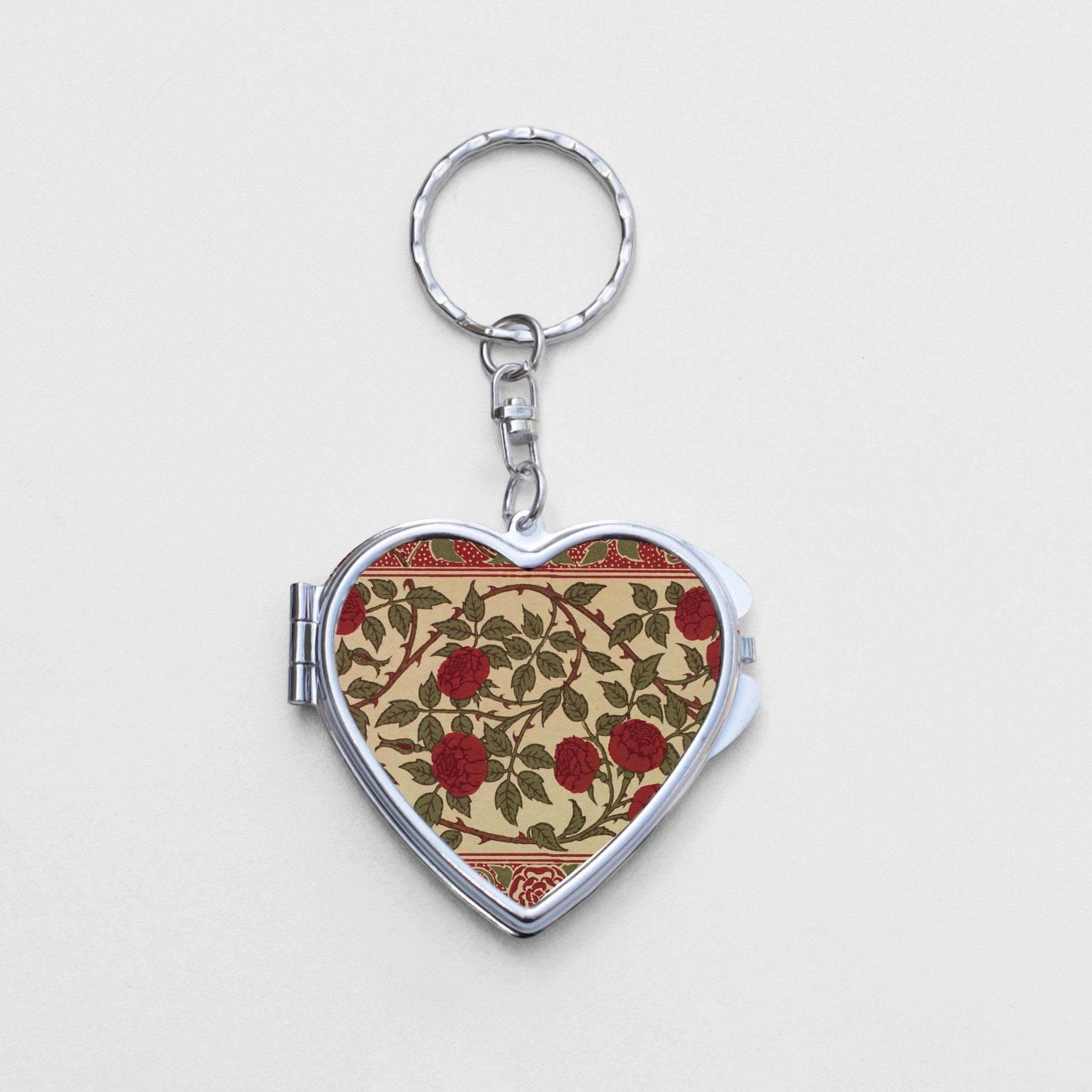 Rose Heart Shaped Mirror KeyChain - Black and White, Bridesmaid Gift,Flower Design, Floral Birthday Gift, Small Keychain, Mirror Accessory