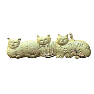 Vintage AJC Signed Three Cats Sitting Brooch Gold Toned 1980s