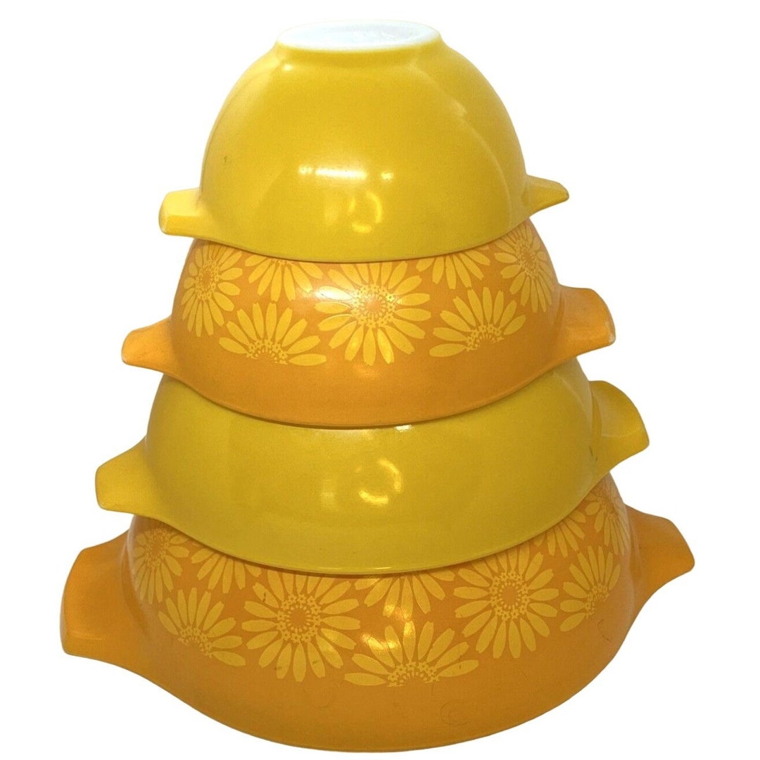 Pyrex Sunflower Daisy Cinderella Four Bowl Set Yellow Orange Etsy