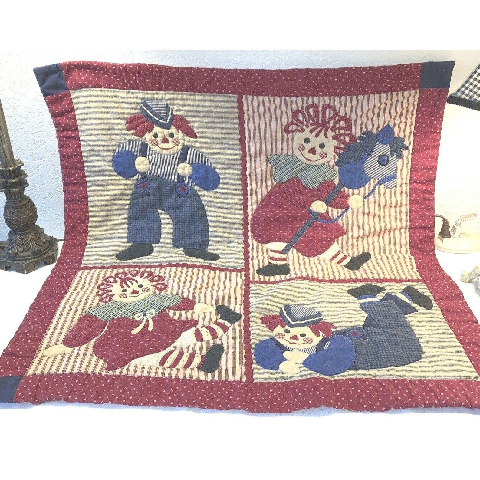 Handmade RAGGEDY ANN & ANDY Baby Quilt Crib Blanket 30” X 30” Vintage