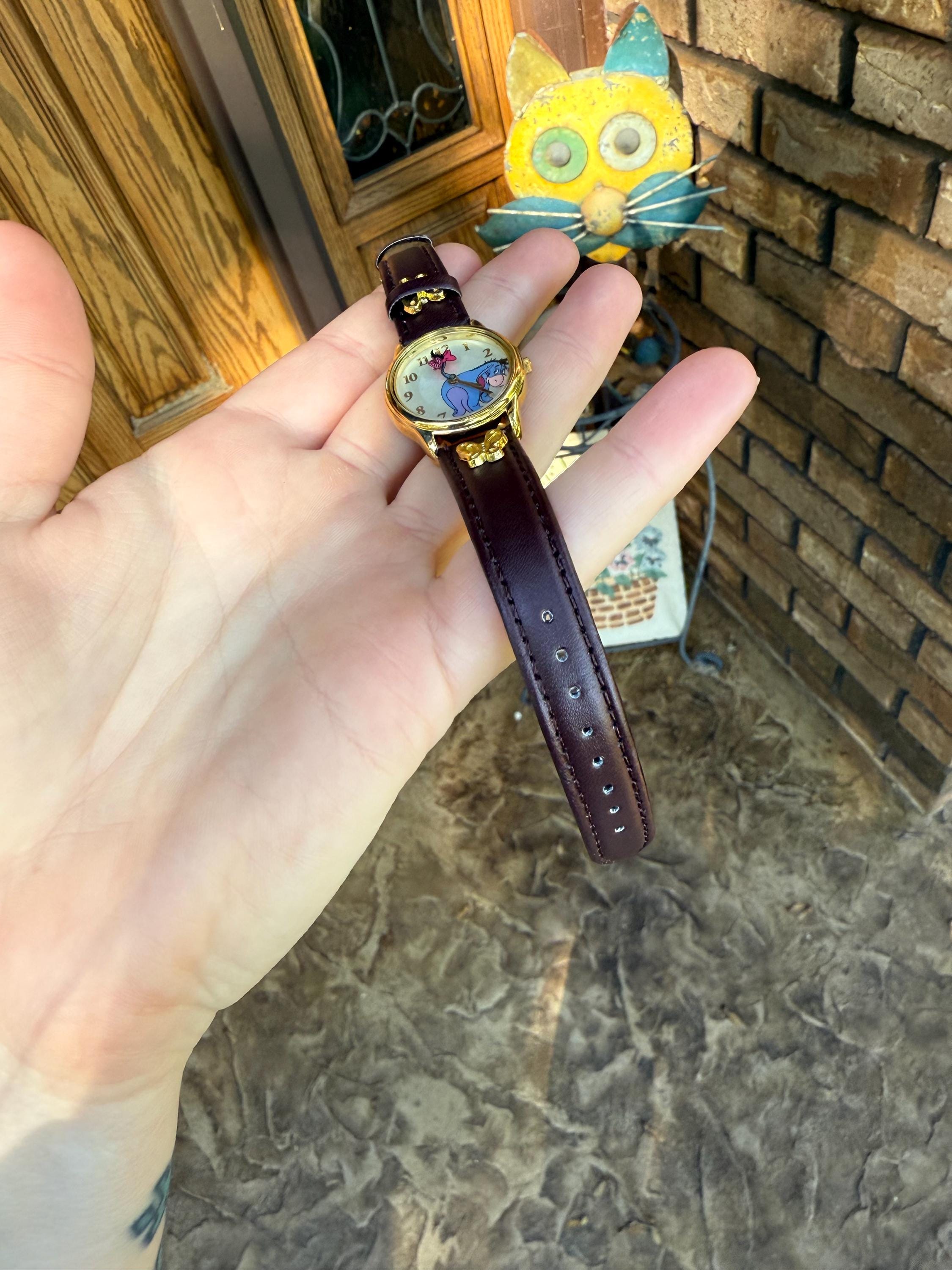 New Eeyore collectible watch Disney and Seiko International Instruments (SII) New Animated Eeyore Collectible Watch by Disney and Seiko  main image 4