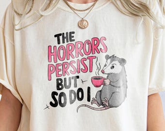皮肉な言葉がプリントされたシャツ おもしろいポッサムのメンタルヘルスTシャツ 心地よい色合いのシャツ 動物好きへのギフト