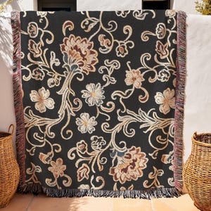 Floral Woven Cotton Throw Blanket: Cozy Home Decor, Sofa Cover