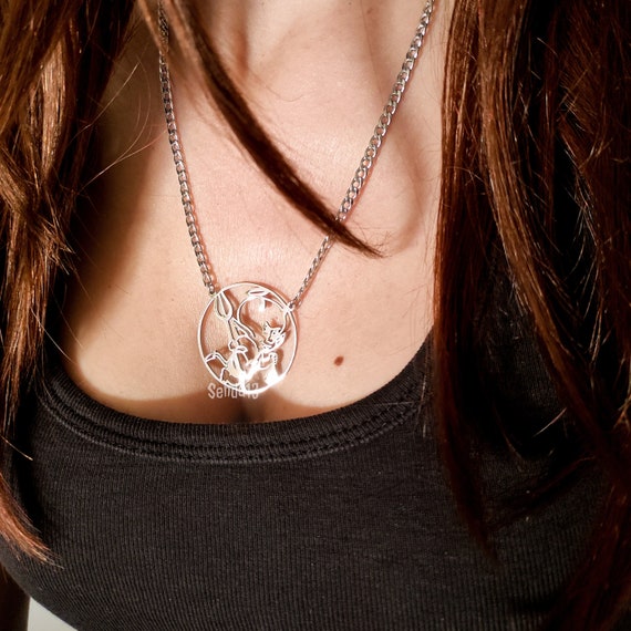 Hologram necklace best sale silver