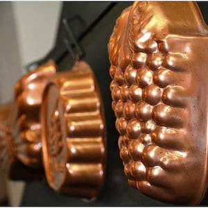 Beautiful Vintage Copper Baking Molds for Stylish Kitchens