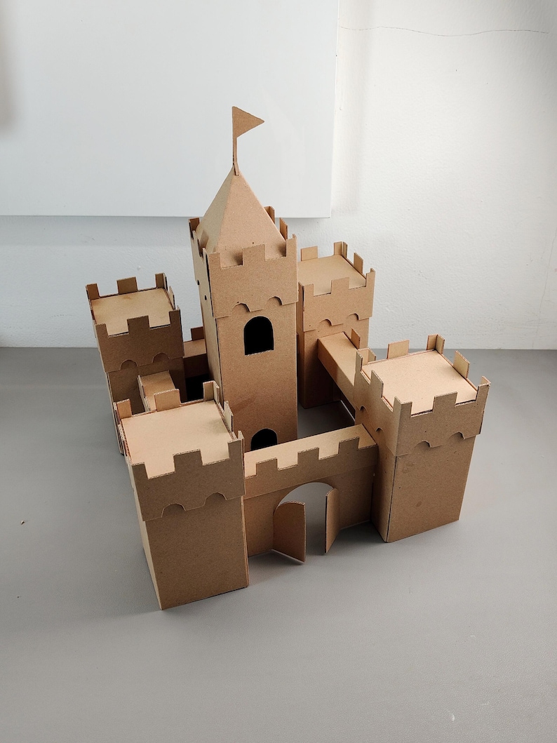 Modello in cartone di castello o fortezza / Progetto in miniatura fai da te e schema per lavoretti per bambini / SVG PDF immagine 4