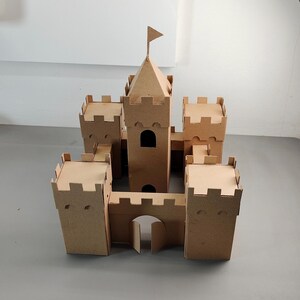 Modello in cartone di castello o fortezza / Progetto in miniatura fai da te e schema per lavoretti per bambini / SVG PDF immagine 6
