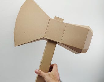 Szablon rekwizytu Thora z młotem i toporem – wzór na tekturkę DIY (skalowalny PDF)