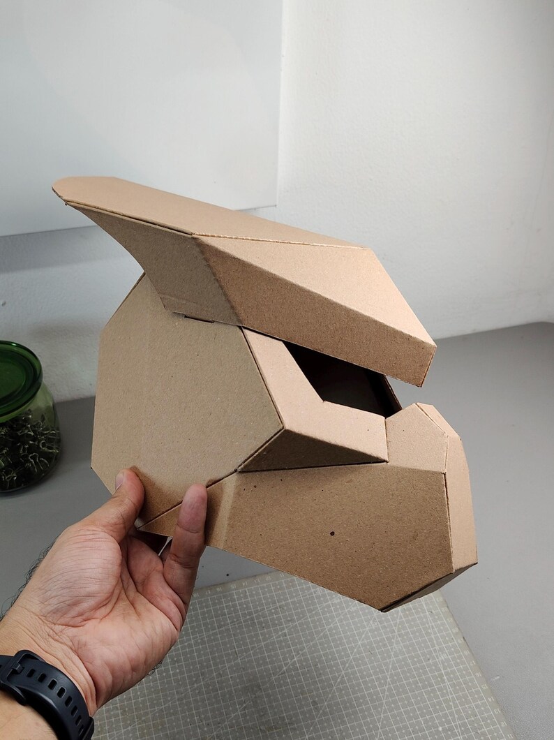 Alien hunter helmet Cardboard Template | DIY Costume and Cosplay Pattern | SVG PDF image 3