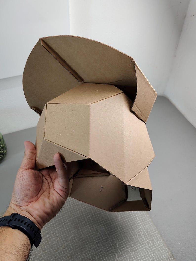 Alien hunter helmet Cardboard Template | DIY Costume and Cosplay Pattern | SVG PDF image 6