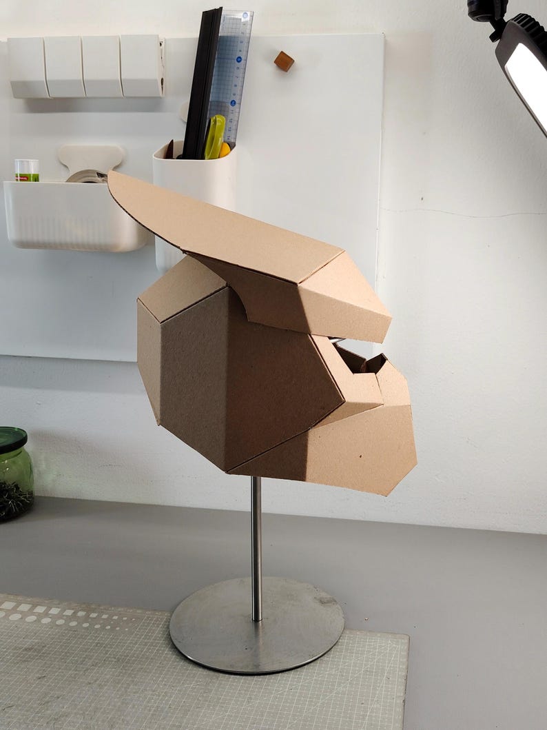 Alien hunter helmet Cardboard Template | DIY Costume and Cosplay Pattern | SVG PDF image 13