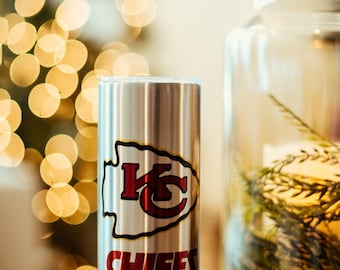 Individueller Sportbecher, Fußballfan, personalisiert, Geschenke für ihn, rot und gold, Spieltag, Heckklappenzubehör, Geschenke für sie, Sportfan