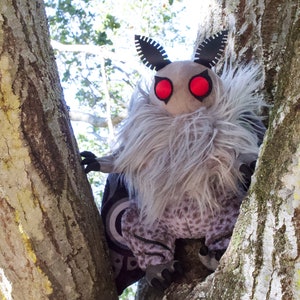 Peluche cryptide MOTHMAN | Compagnons étranges