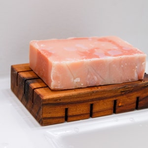 Magna Cedar Soap Dish Wooden Zero Waste Soap Saver Tray Eco Friendly Soap Dish Self Draining Soap Dish Bar Soap Dish for Bathroom