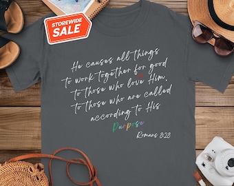 Inspirierende Bibel-Vers-T-Shirt Faith-Based Apparel Römer 8 28 Christliche Botschaft Grafik-T-Shirt Perfektes Geschenk für Gläubige