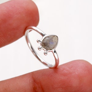 Natural Labradorite Silver Ring 925 Sterling Silver Ring Fire Labradorite Ring Gemstone Ring Women Ring Minimalist Ring Boho Handmade Ring