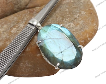 Natural Labradorite 925 Sterling Silver Pendant - Handmade Boho Jewelry