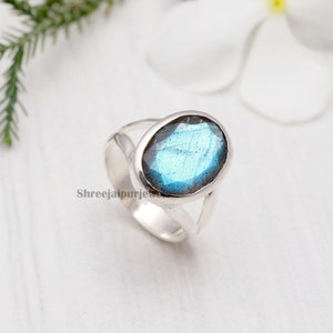 Natural Labradorite Silver Ring, 925 Sterling Silver Ring, Gemstone Ring, Handmade Ring, Boho Ring, Statement Ring, Women Ring, Minimalist