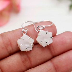 Pendiente de plata de cuarzo blanco natural, pendiente de plata de ley 925, pendiente rey blanco, pendiente minimalista, pendiente de mujer boho, regalo para ella