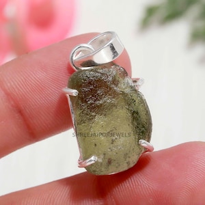 Natural Moldavite Silver Pendant, Authentic Moldavite Pendant, 925 Solid Silver Pendant, Handmade Pendant, Women Boho Pendant, Gift For Her