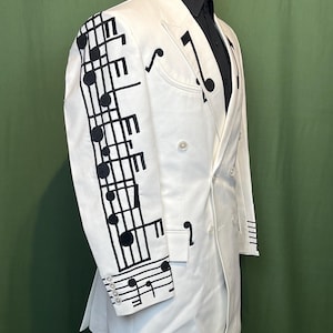 Customised Musical Embroidered Mens Suits 2Pc White Country Western Pantsuit Set Rhinestones Wedding Event Prom Party Suit Outfits for him