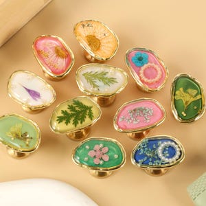 Boho Botanical cabinet drawer knobs handle pulls, Vintage flowers dresser knob handles, Dried mini flower brass cupboard Closet knobs handle