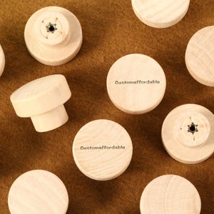 Natuurlijke houten ladeknoppen 35 mm boho-houten kastdeurgrepen op maat gegraveerde dressoirknop handvat kast keukenknoppen trekt