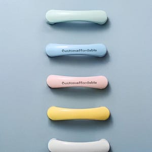 Kleurrijke keramiek ladegrepen, handgreep knop kinderkamer, handvat trekt voor lades kinderkamer, op maat gegraveerde krukknop kinderkast