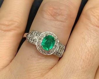 天然エメラルド彫刻エンゲージリング、ハンドメイド925シルバー