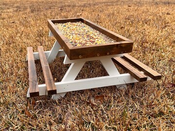 Roofed Chicknic Table 16x17 in Plans - DIY Chicken Picnic Table PDF Download