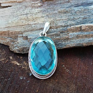 Natural Aquamarine Pendant, Aquamarine gemstone pendant, 925 sterling silver pendant, handmade pendant, women wear, gift for her and wife.