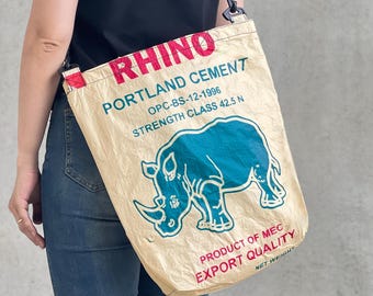 ¡ÚNICO! Bolso bandolera reciclado de sacos de cemento, bolso bandolera reciclado: ¡ideas de regalo para quienes se preocupan por el medio ambiente!