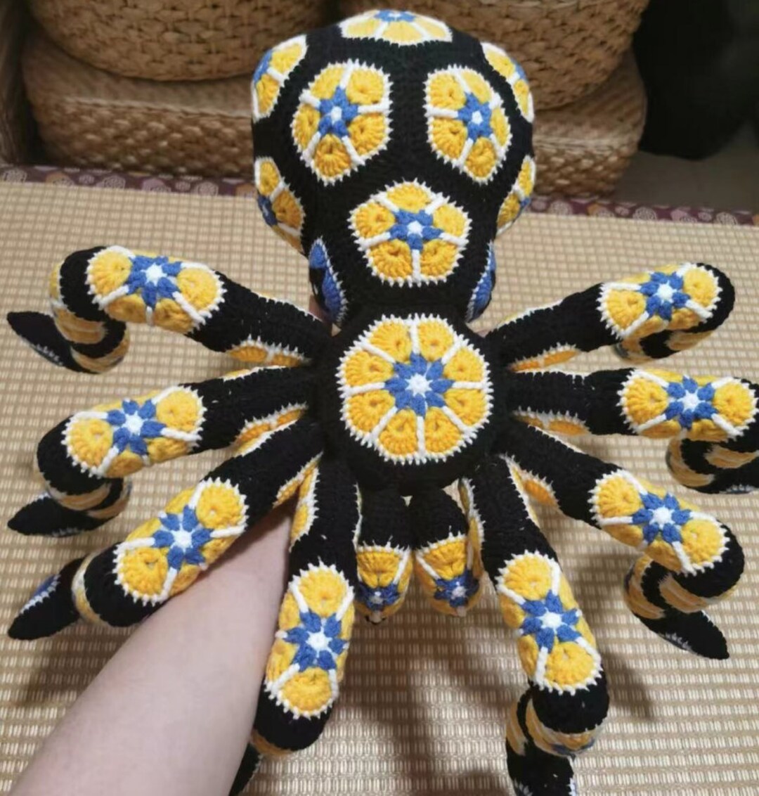 Crochet Spider African Flower Spider Tarantula Spider big Etsy