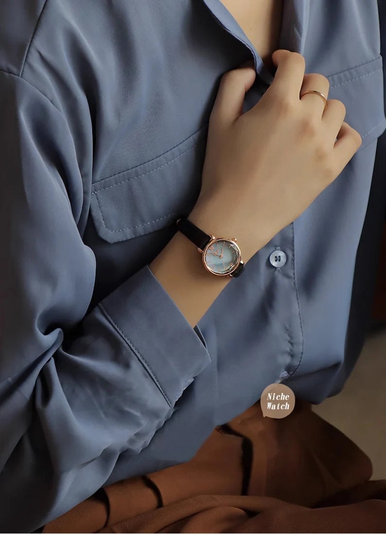 Luxury Rose Gold Women Watch Magnet Starry Sky Wrist Watch - China Smart  Watch and Watch price