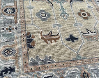 Hand-Knotted Wool Oushak Rug: Traditional Persian Style Floral Area Rug