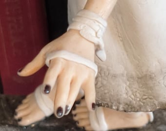 Polymer Clay Hands Tutorial - Sculpting Realistic Hands - Mini Video Lesson