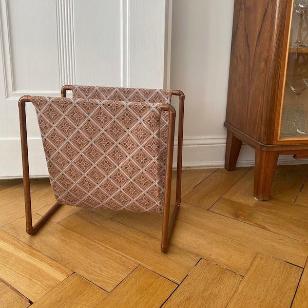 Handmade magazine rack made of copper tubes with removable cover