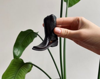 ceramic boot match holder