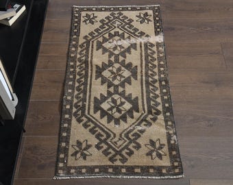 1.7x3.4 ft, SMALL TURKISH RUG, Authentic Rug, Handwoven Rug, Wool Rug, Hand-Knotted Rug, Turkish Door mat, Bathroom Rug, Home Decor, Beige