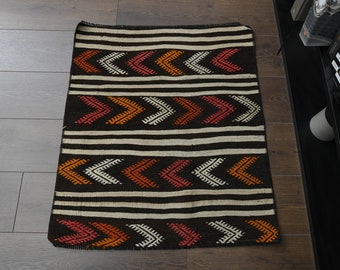 2'3x2'7 ft, COLORFUL SMALL RUG, Vintage Turkish Rug, Black Wool Rug, Kitchen Rug, Handmade Oushak Small Rug, Doormat, Mini Decor Rug, Star