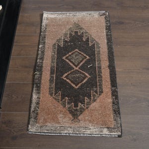 1&#39;6x2&#39;9 ft, ORANGE, Small Rug, Decor Rug, Authentic Rug, Minimalist Rug, Wool Rug, Hand-Knotted Rug, Turkish Door Mat, Bathmat, Doormat Rug