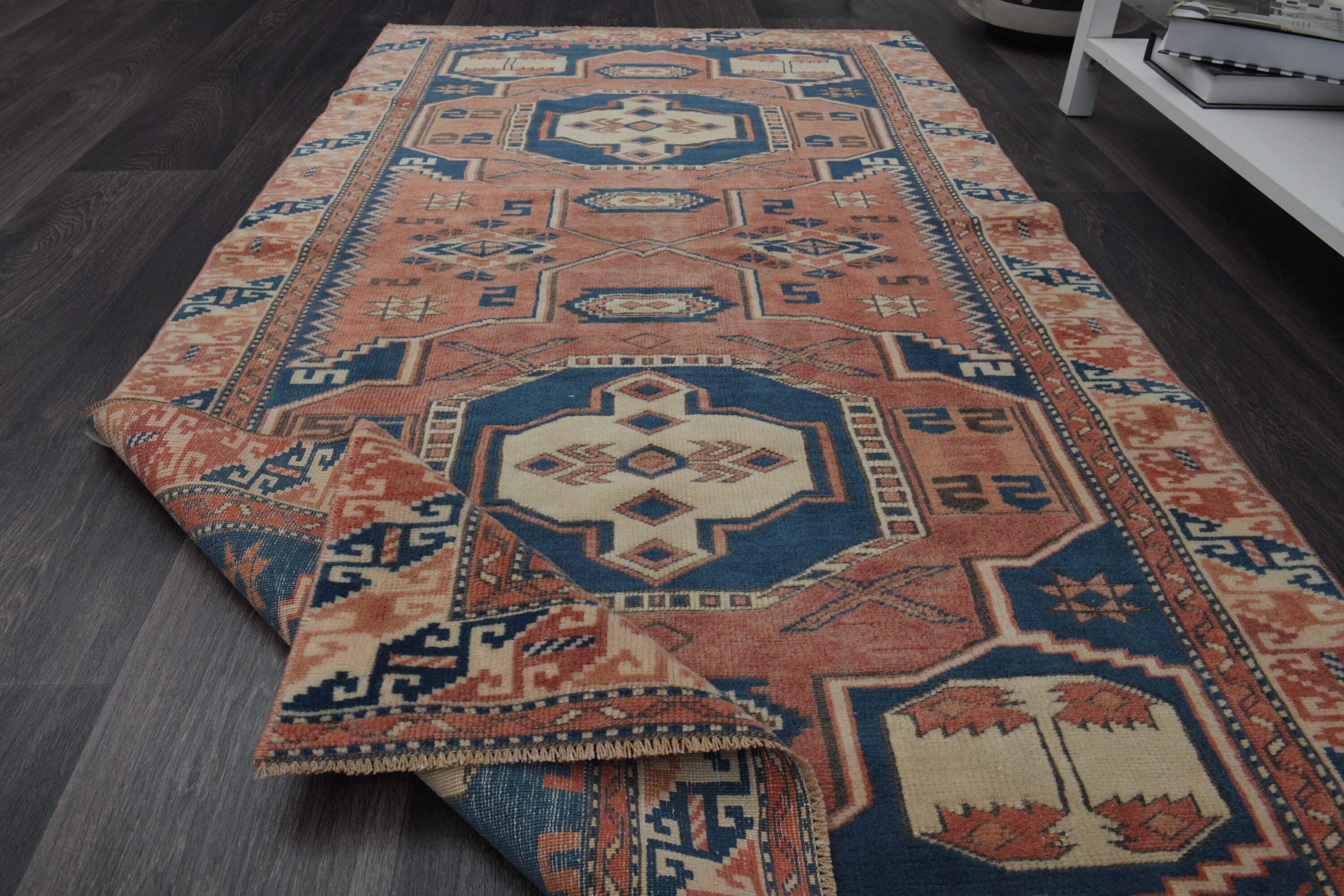 ヴィンテージ　トルコ製ランナーラグ 2'6”x12'4” フィートのトルコ製ビンテージ ランナー ラグ