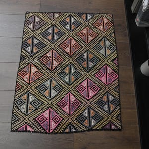 2.1x2.8 ft Turkish Small Rug, Vintage Rug 2x3, Bathroom Rug, Home Decor, Mini Turkish Rug, Boho Decor, Handwoven Rug, Wool Rug, Door mat
