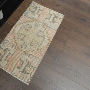 1&#39;3x2&#39;7 ft, MINI DECOR RUG, Turkish Rug, Vintage Small Rug, 1x3 Small Rug, Orange, Beige Rug, Doormat, Oushak Handmade Rug, Wool Rug, Bath