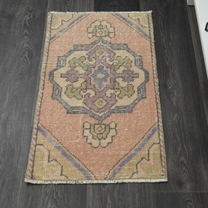 1&#39;4x2&#39;7 ft, TURKISH SMALL RUG, Handmade Vintage Rug, Home Decor, Turkish Rug, Turkish Door Mat, Tiny Rug, Throw Rug, Wool Rug, Thanksgiving