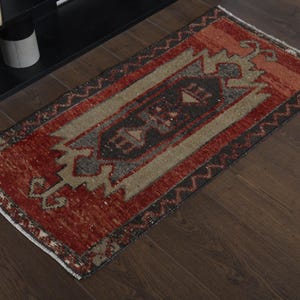 1'6x3'1 ft, BATHROOM DECOR, Vintage Turkish Rug, Orange Rug, Wool Rug, Kitchen Rug, Handmade Rug, Oushak Rug, Small Rug, Doormat, Mini Decor