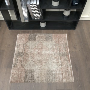 2&#39;7x2&#39;7 ft, FADED SMALL MAT, Kitchen Rug, Door mat, Anatolian Rug, Oushak Rug, Handmade Rug, Wool Rug, Entryway, Home Decor, Orange Brown