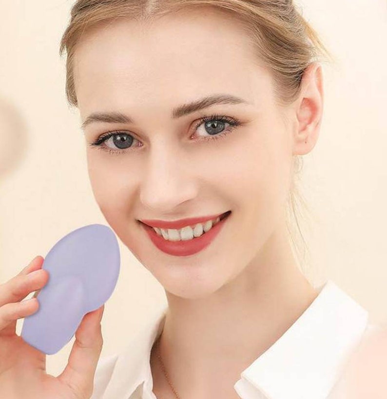 Flesh Beauty Blender, Purple Silicone Puff Tongue Shape Puff Apply